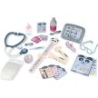Baby Care: Óriás orvosi rendelő pisilős babával - 27 kiegészítővel, fénnyel és hanggal
